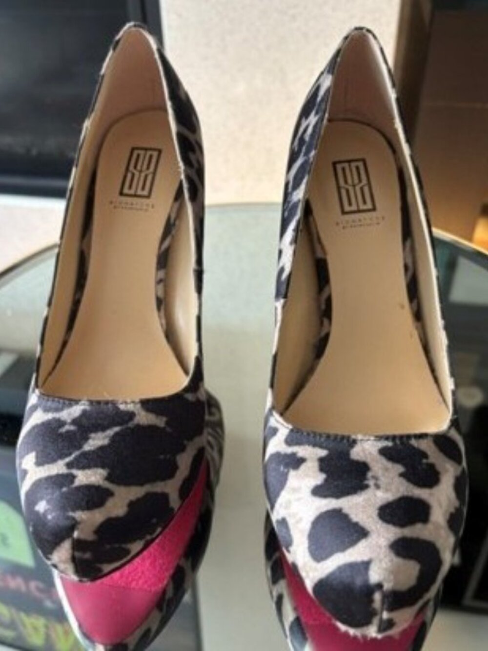 Leopard Print Pumps - Picture 3 of 4